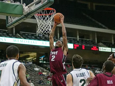 Trojans Sink FIU, 69-62 Image