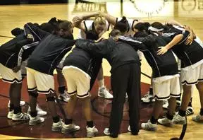 2008-09 Women's Basketball Media Guide