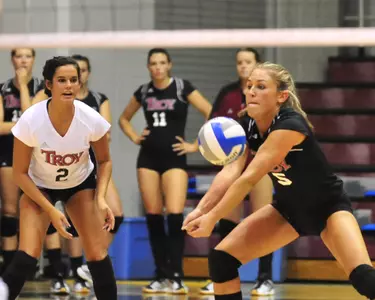 Trojans Fall To Arkansas State In Five Image