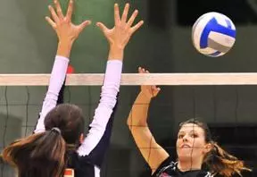 Trojans Sweep Blue Hose to Get to 2-0 Image