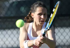 Troy Falls to FIU on Hardcourts Image