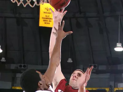 Trojans Host UNO with .500 on Minds Image