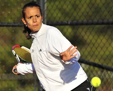 Trojans Drop West Virginia on Courts Image