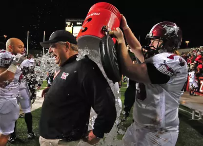 Trojans Complete Perfect Season Image