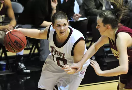 Trojans Fall to Denver at Trojan Arena Image