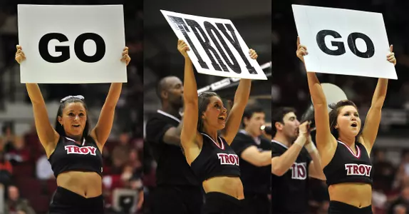 2009-2010 Troy University Cheerleaders Image