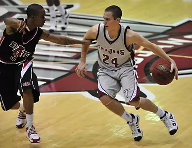 Trojans Take Streak to Boca Raton Image