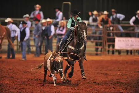 Trojans Stampede Team Roping