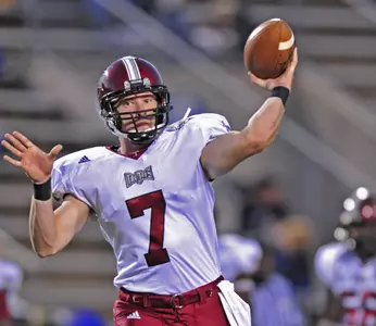 Hampton Nominated for Discover Orange Bowl Courage Award Image