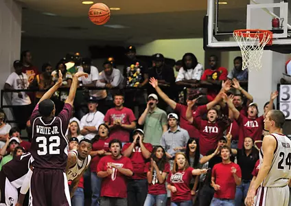 Fans Crowd CBI