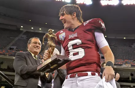Robinson Named to Davey O’Brien Watch List Image