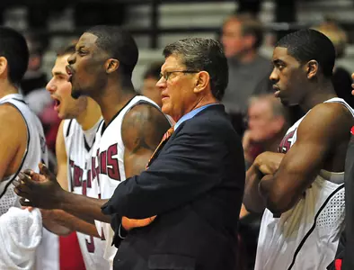 Men’s Basketball Releases 2010-11 Schedule Image