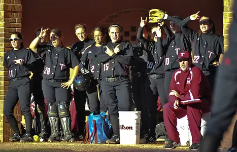 Trojans Drop Two to Rival USA Image