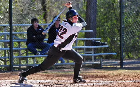 Trojan Bats Come to Life in 9-6 Win Image