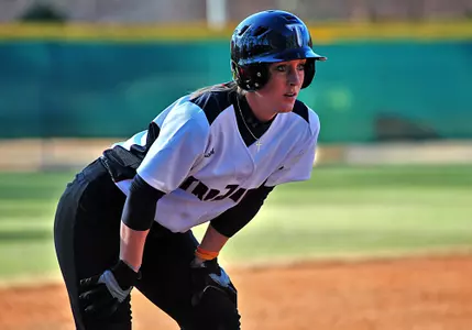 Trojans Split on Day Two Image