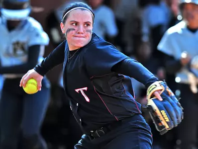 Trojans Pick Up Two Wins at Bulldog Classic Image