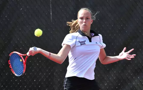 Trojans Fall in Season-Opener to Nationally-Ranked Clemson Image
