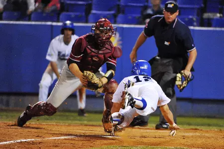 Trojans Roll Past MTSU 15-4 Image