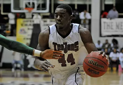 Steven Cunningham vs. North Texas