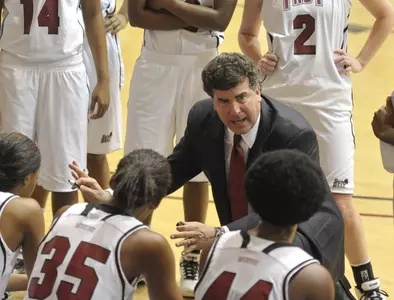 Trojans Prepare for Lady Toppers Image