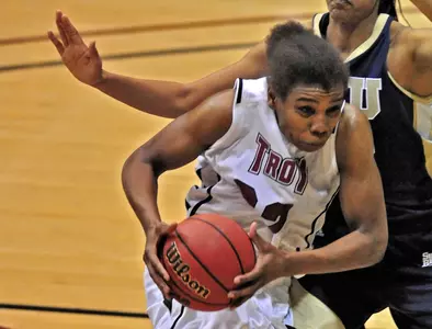 McNair Sets New School Division I Rebounding Record in Loss Image