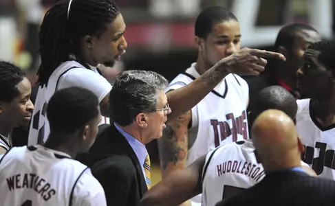 Troy huddle vs. FIU