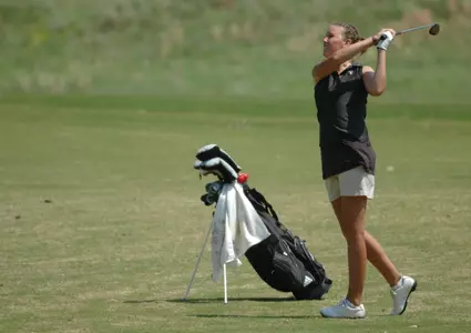 Trojans In Ninth After Round One Image