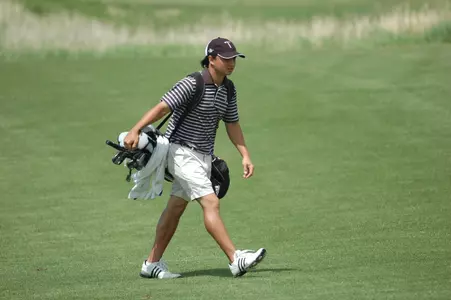 Trojans Improve After Second Round Play Image