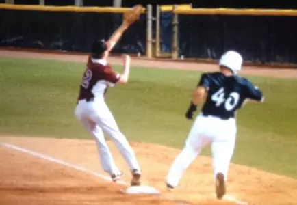 Tyler Ray makes a great catch at first base