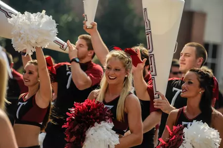 Troy Announces 2013-14 Cheerleading Squads Image