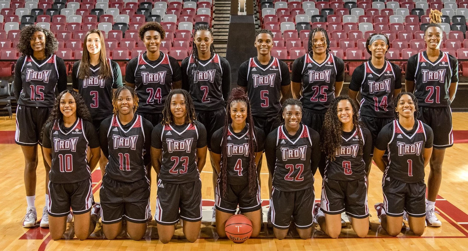WBB Team Photo 2020-21