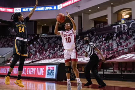 Janiah Sandifer