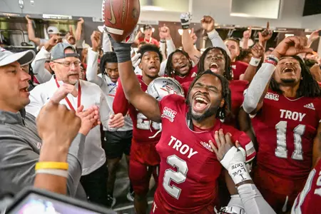 Troy Football beats Army