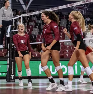 Tori Hester, Julia Brooks, Amara Anderson