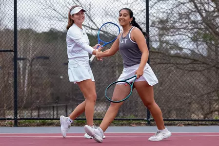 Emilia Namyslo and Veena Nazar