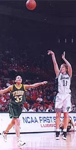Kelly Scanlon hit a <br> crucial basket with less <br> than a minute left <br> in Tulane's win over Memphis