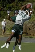 Tulane wide receiver Carl Davis makes a tough catch during one of the Wave's Hawai'i Bowl practices.