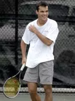 Dmitriy Koch, ranked No. 90 in the nation, opened his fall season with a victory in singles action on Friday.