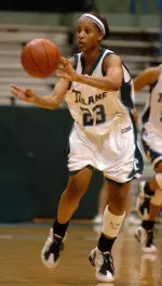 Junior guard D'Aundra Henry scored 18 of her team-best 20 points in the second half in Sunday's 64-62 win at East Carolina.