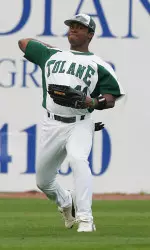 Redshirt-freshman right fielder Warren McFadden went 3-for-5 with two doubles and an RBI Saturday vs. Pepperdine before rain suspended the contest in the top of the ninth.