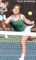 Sophomore Mariam Kurdadze defeated nationally-ranked Aleksandra Malyarchikova of SMU to advance to the Flight 1 Singles Championship Saturday at the Rice Classic.
