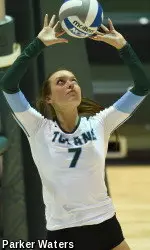 Seeing her most extensive action of the 2014 season, sophomore setter Ally Frank posted 61 assits, 11 digs, four kills and a pair of service aces in day one of the Wildcat Classic.