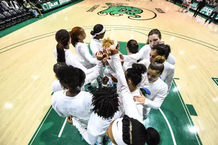 Team Huddle WBB