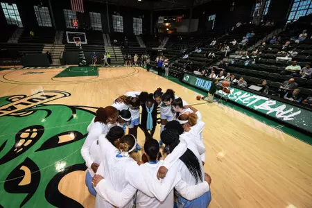 Team Huddle Women's Basketball