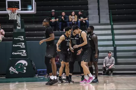 MBB team vs. UCF 2019