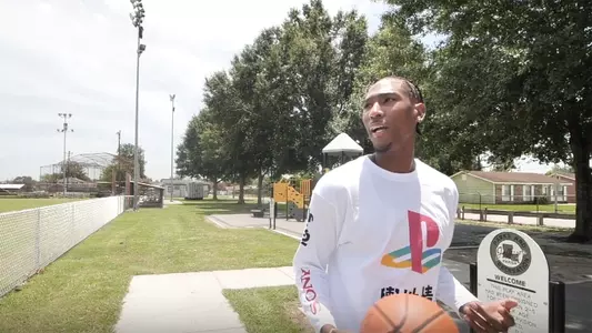 Melvin Frazier making waves screenshot cover