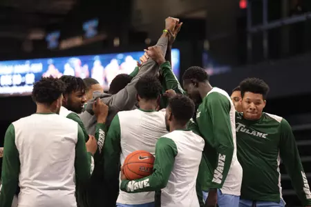 MBB huddle vs. Towson