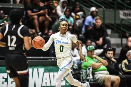 Arsula Clark vs. Cincy