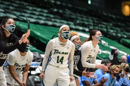 WBB Bench Celebration 2021