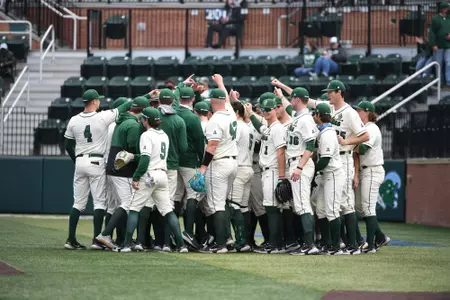 baseball huddle vs. la tech 3/20/21